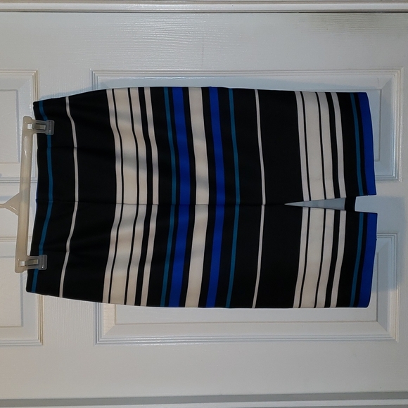 New York Clothing Co. Skirt - Picture 2 of 2